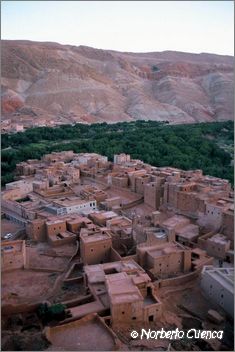 046marruecos 2003-valee des roses-xxx desde arriba